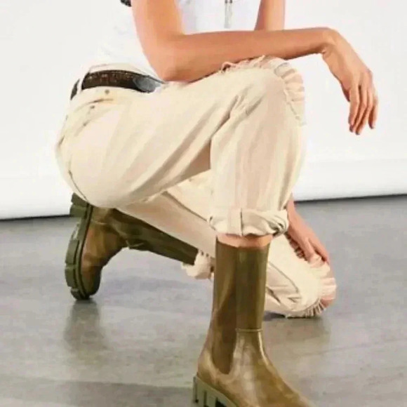 Free People Brooks Chelsea Boot New without box - Picture 4 of 5